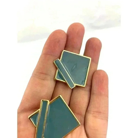 VTG Gold Tone Square Green Enamel Earrings Retro 1" Stamped R - Picture 6 of 11